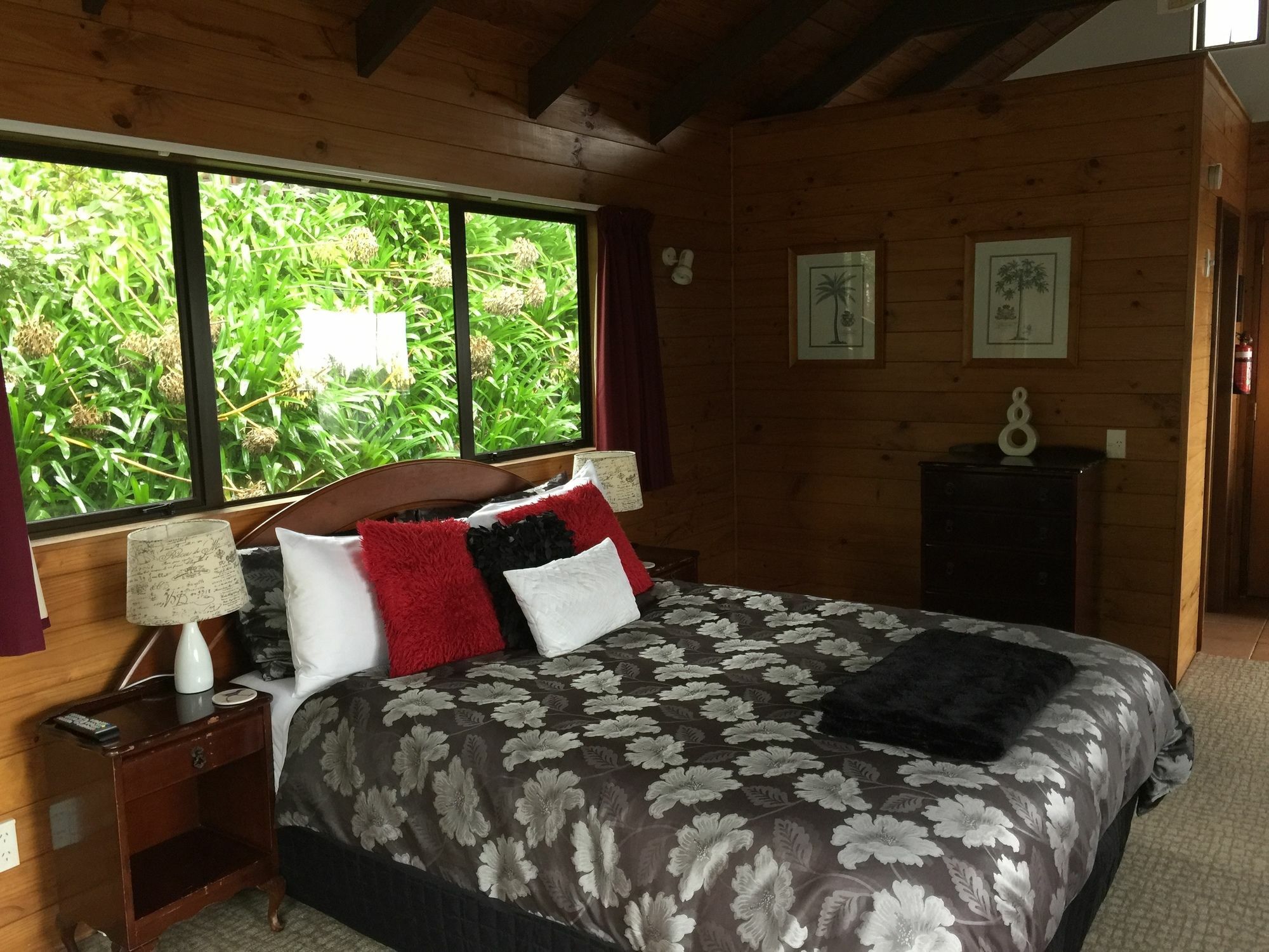 Grafton Cottage & Chalets เทมส์ ภายนอก รูปภาพ